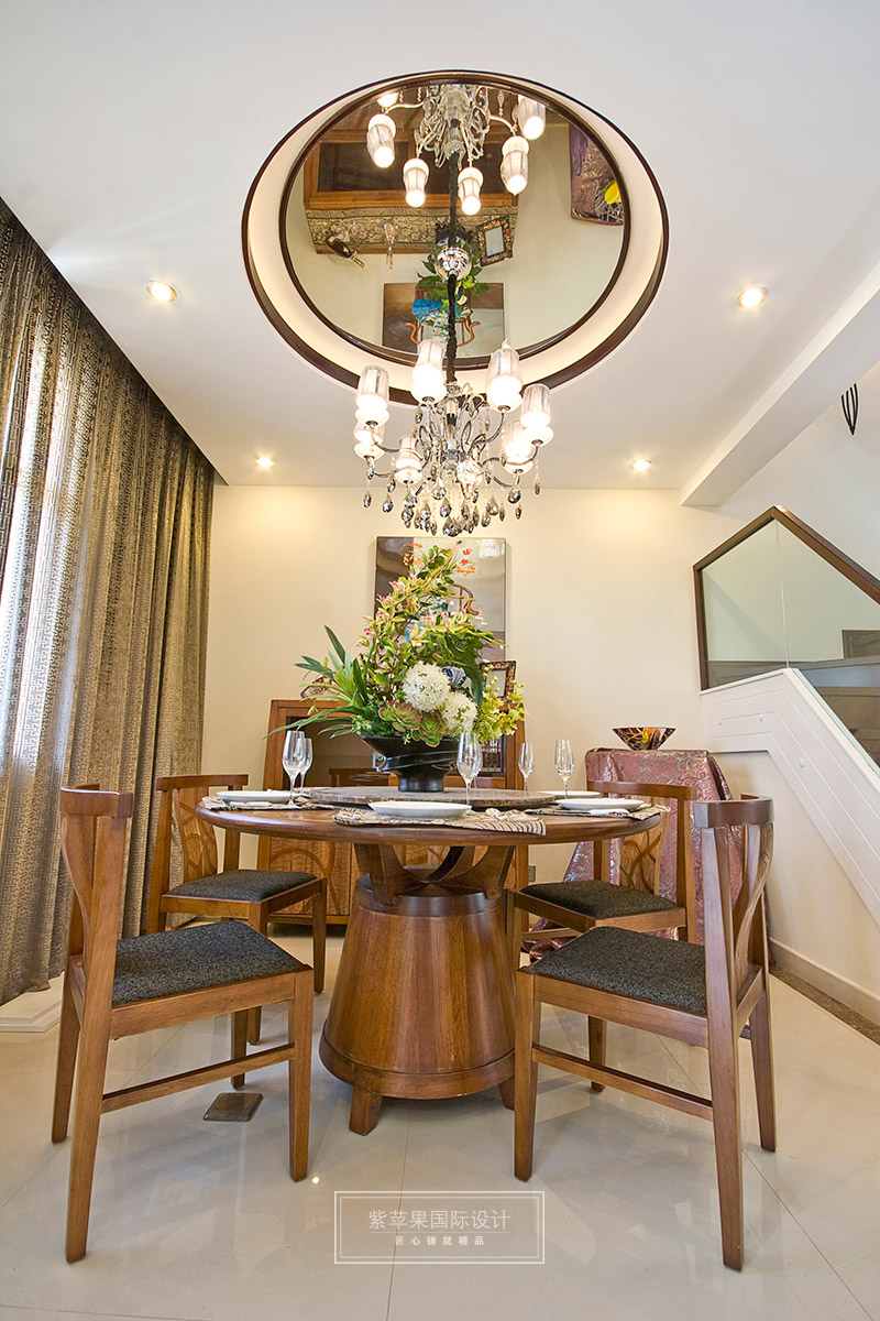 餐廳裝修實(shí)景圖