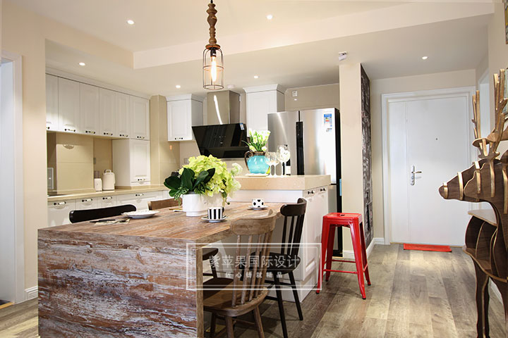 餐廳廚房裝修實景