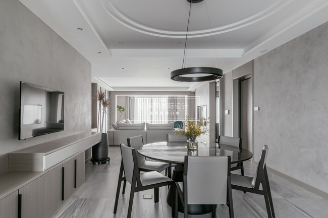 現(xiàn)代簡(jiǎn)約裝修案例，體現(xiàn)年輕人的活力！